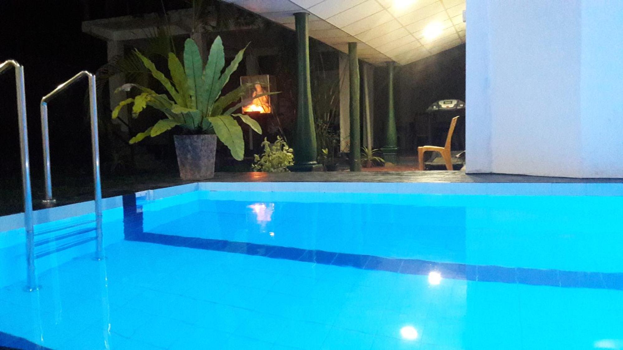 River Side & Swimming Pool Bed & Breakfast Udawalawe Bagian luar foto